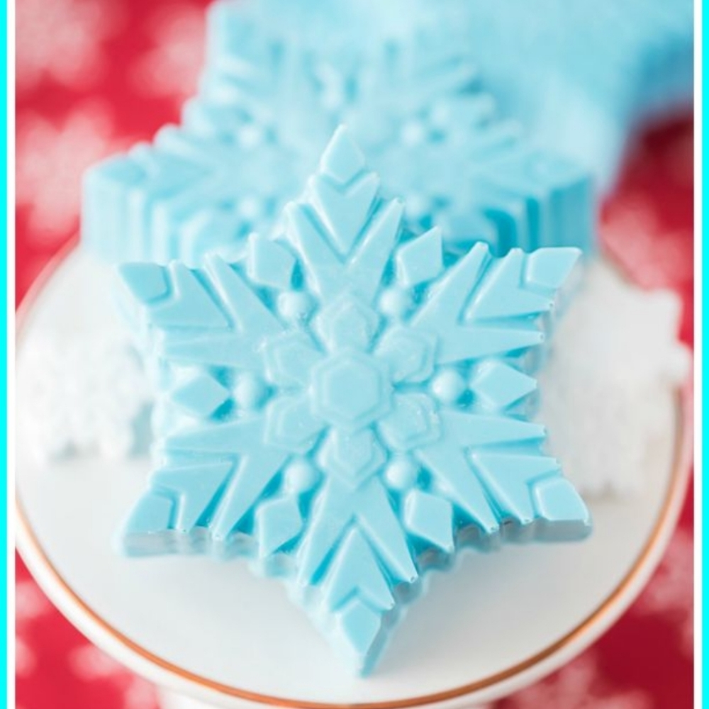 Wilton Candy Melts Stack-n-Melt Snowflake Silicone - Picture 15 of 16